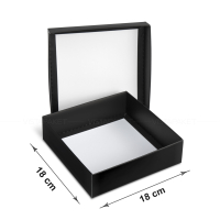 Коробка 18х18х5 см чорна