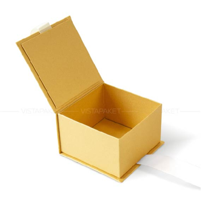 Подарункова ювелірна коробка золота