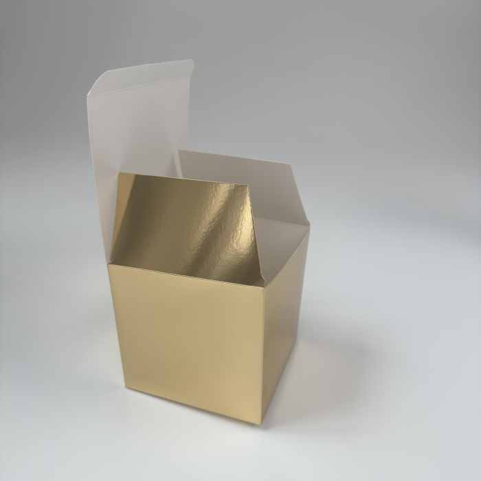 Подарункова коробка