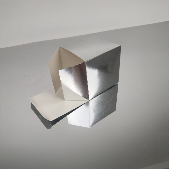 Подарункова коробка