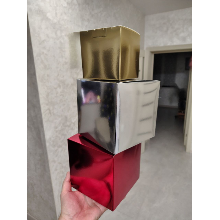 Подарункова коробка